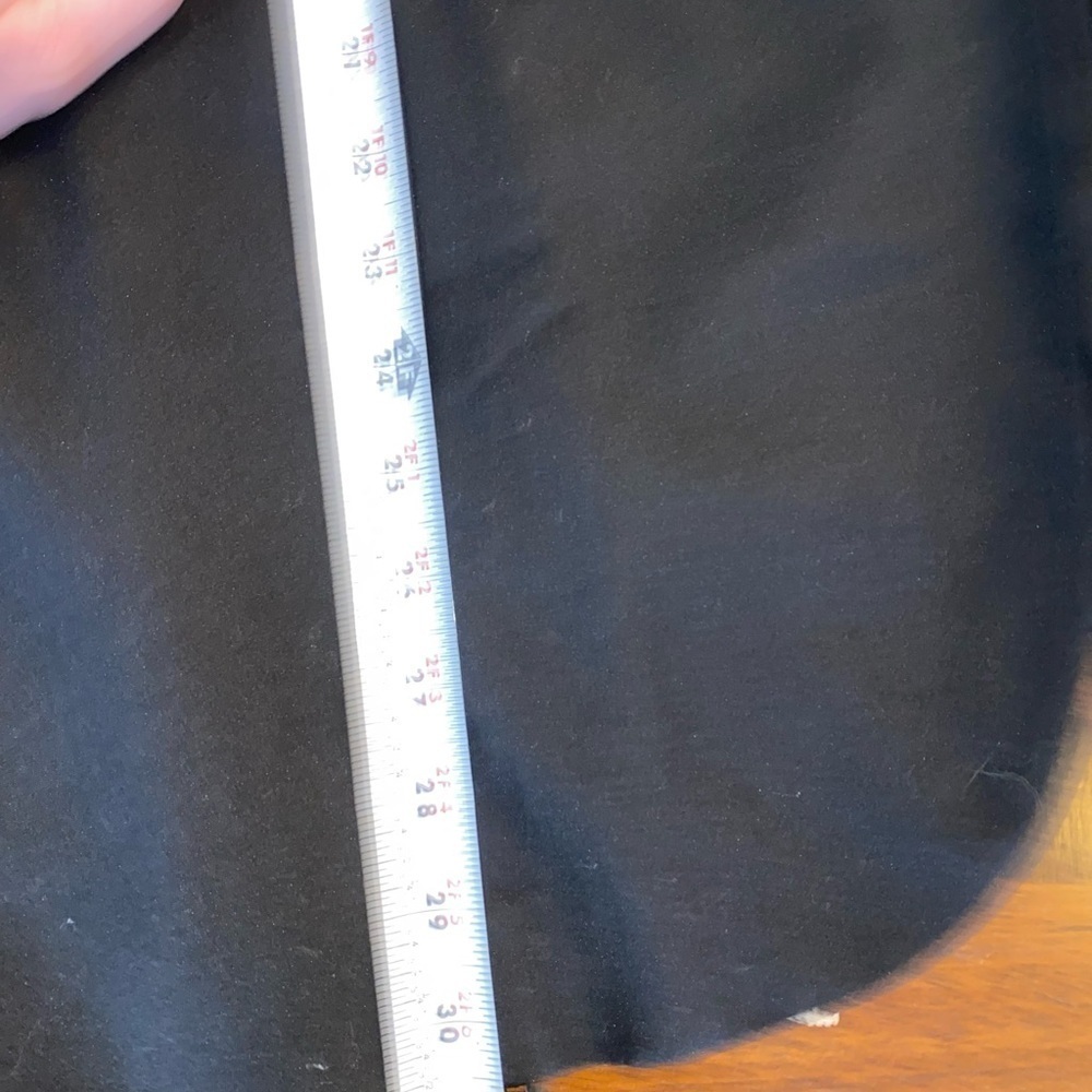 New size 22 woman’s black lane Bryant brand blazer - Picture 3 of 4